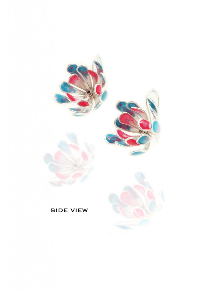 Yuri Tozuka Flower Earrings Sideview