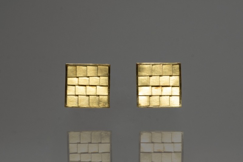 Earrings_GoldTile